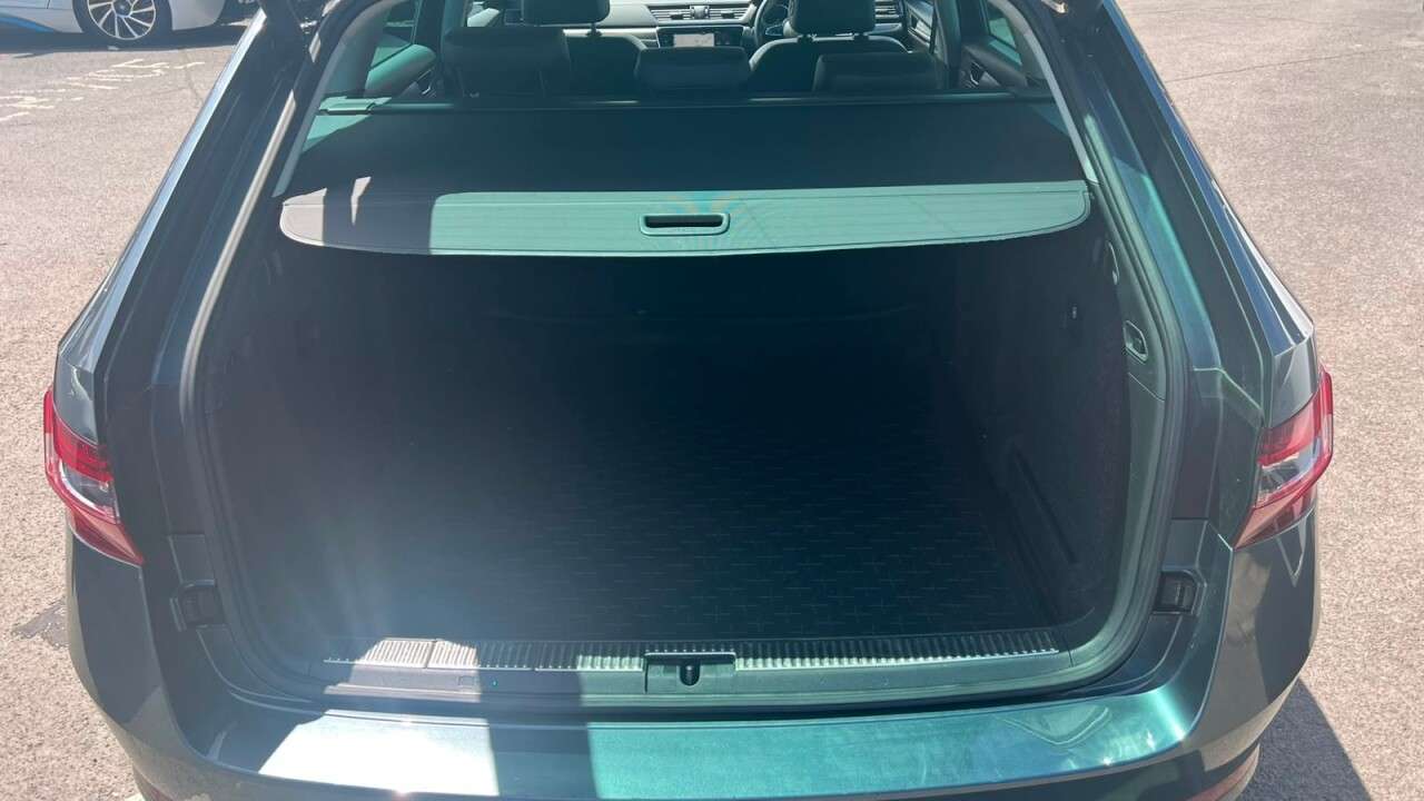 2017 SKODA SUPERB 2017 SKODA SUPERB