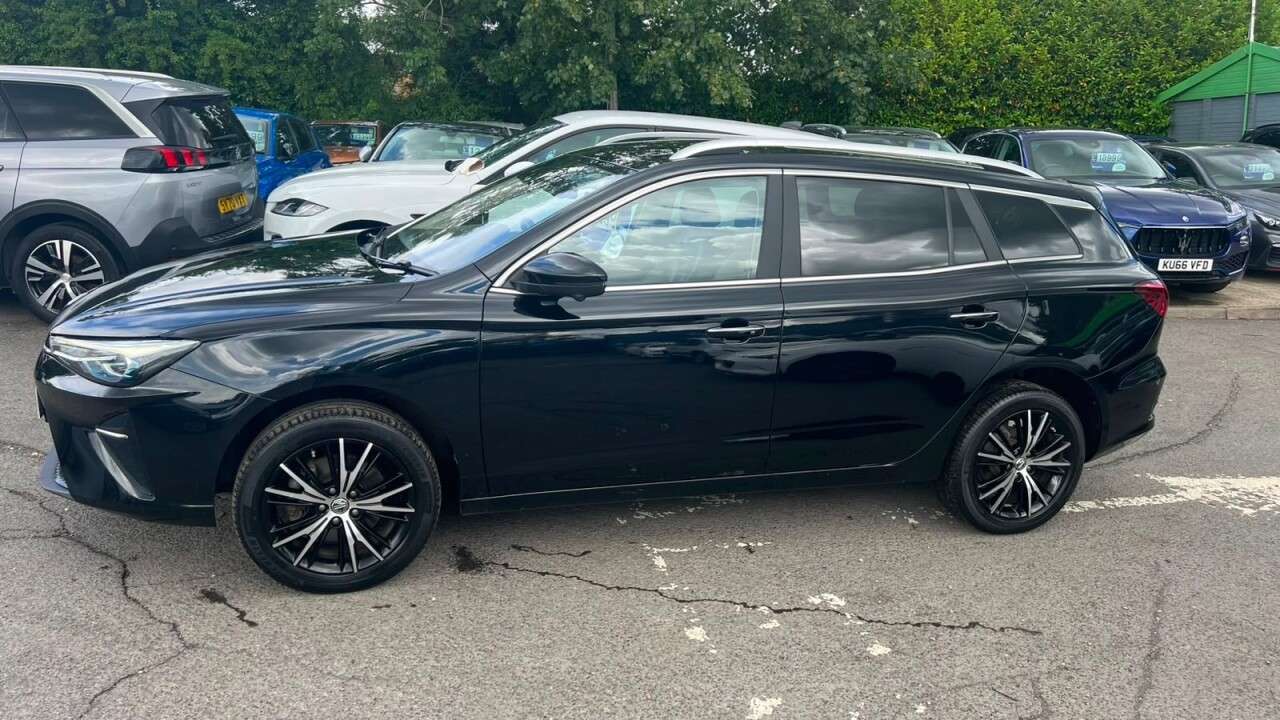 2022 MG MG5 2022 MG MG5