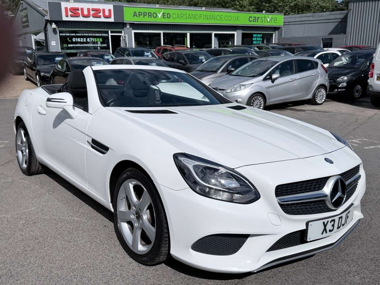 A 2017 MERCEDES-BENZ SLC White 2.1 SLC250d Sport Convertible, 14,989 miles, Euro 6, Automatic, 17in A 2017 MERCEDES-BENZ SLC White 2.1 SLC250d Sport Convertible, 14,989 miles, Euro 6, Automatic, 17in