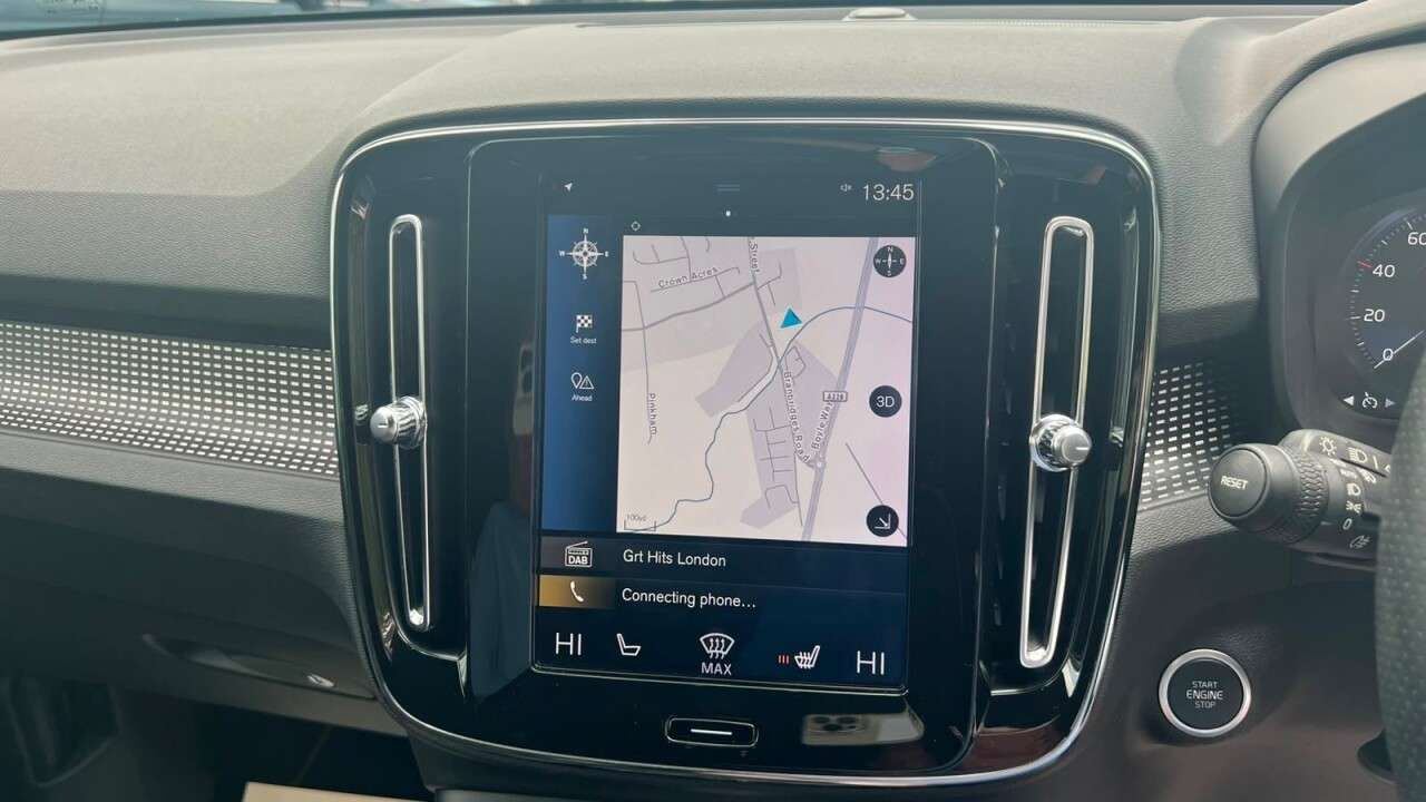 2020 VOLVO XC40 2020 VOLVO XC40