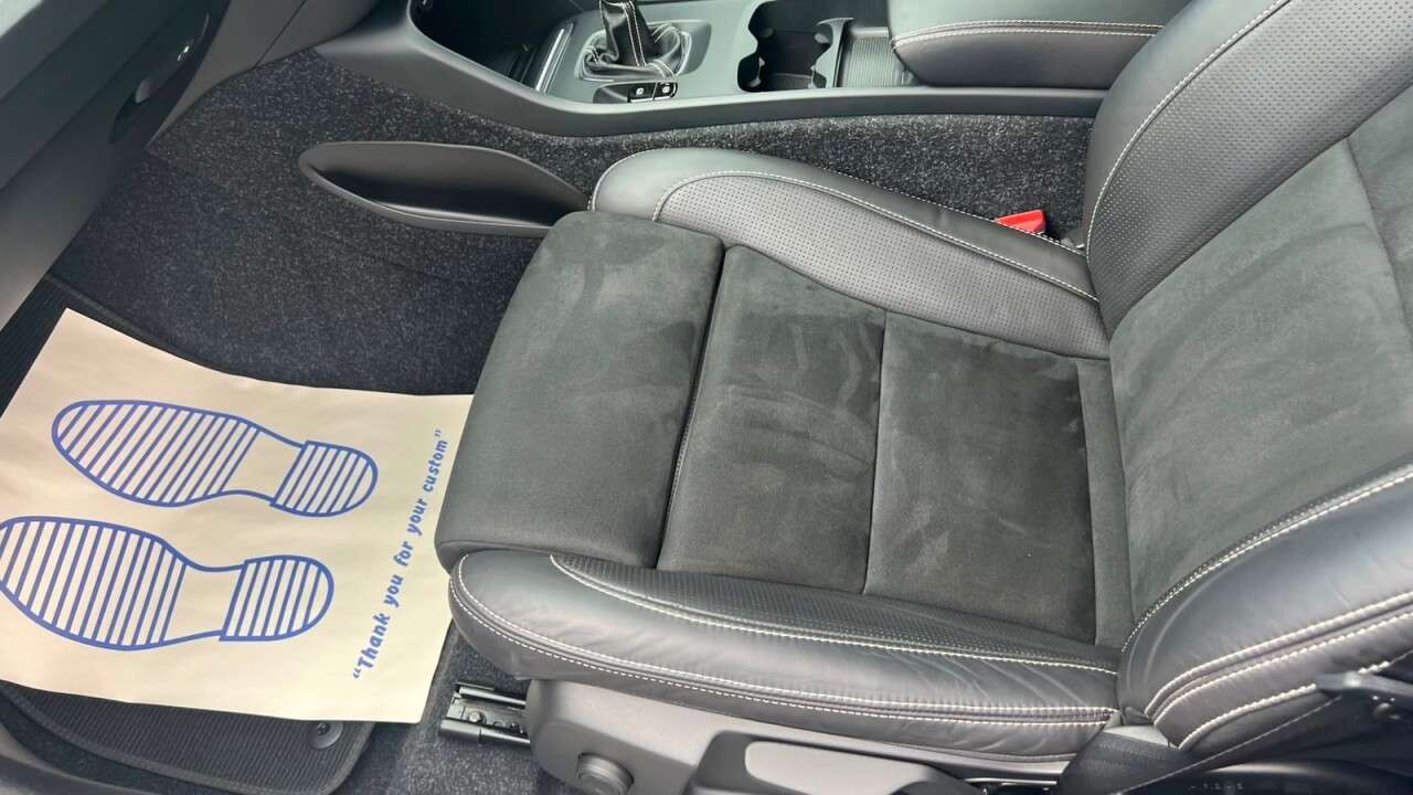 2020 VOLVO XC40 2020 VOLVO XC40