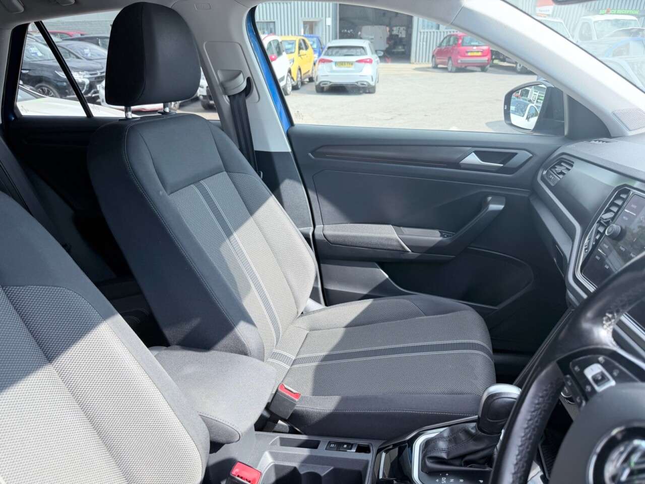 2020 VOLKSWAGEN T-ROC 2020 VOLKSWAGEN T-ROC