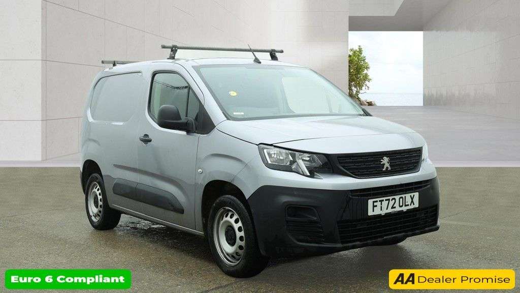 A 2023 PEUGEOT PARTNER Grey 1.5 BlueHDi Professional Premium+ van, 49,800 miles, Euro 6, CarPlay/A A 2023 PEUGEOT PARTNER Grey 1.5 BlueHDi Professional Premium+ van, 49,800 miles, Euro 6, CarPlay/A