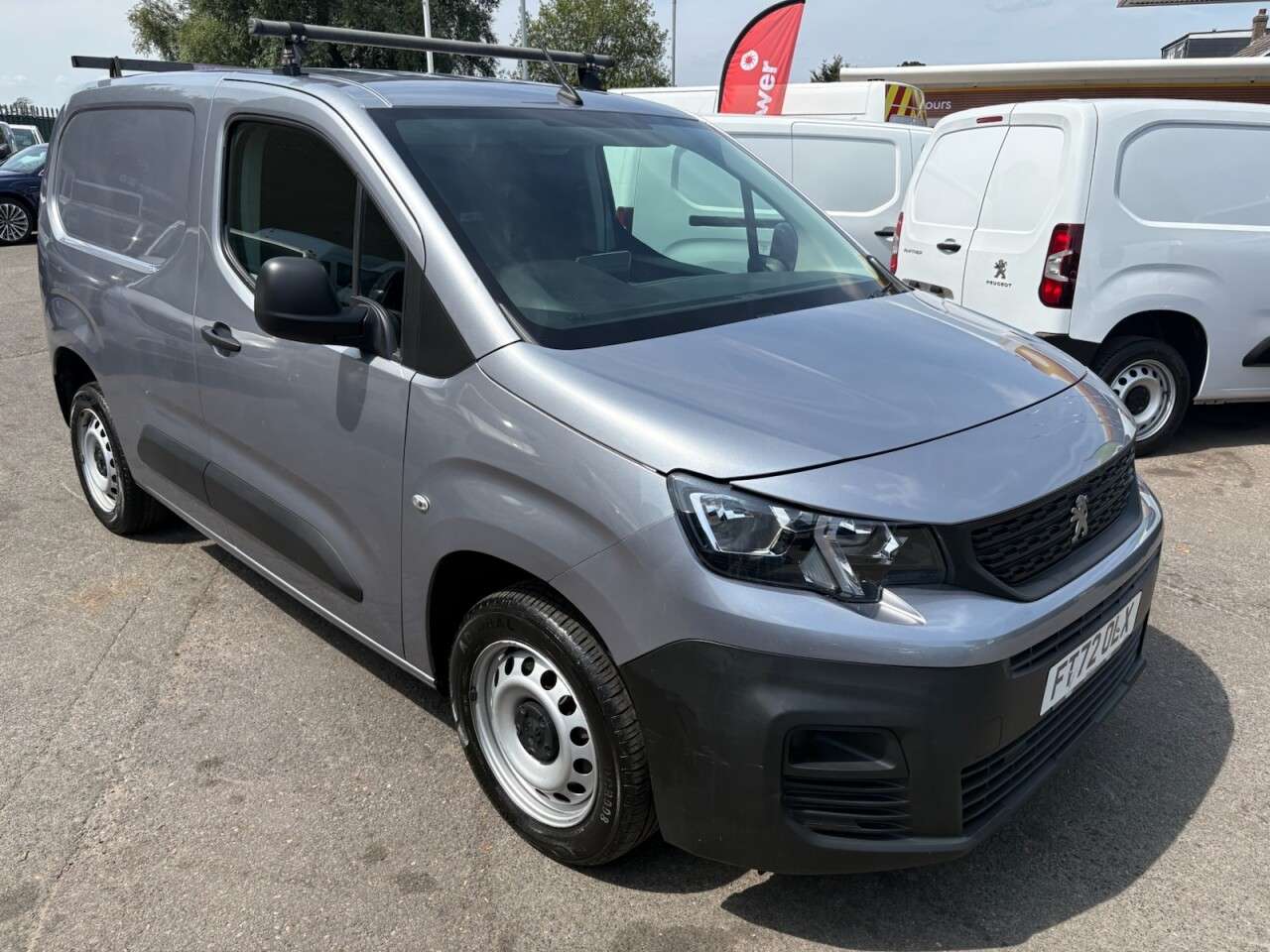 A 2023 PEUGEOT PARTNER Grey 1.5 BlueHDi Professional Premium+ van, 49,800 miles, Euro 6, CarPlay/A A 2023 PEUGEOT PARTNER Grey 1.5 BlueHDi Professional Premium+ van, 49,800 miles, Euro 6, CarPlay/A