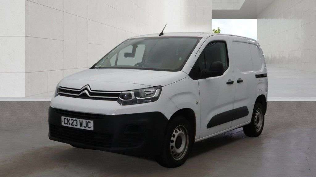 A 2023 CITROEN BERLINGO White 1.5 BlueHDi Enterprise Edition M van, 46,900 miles, Euro 6, 8in Touch A 2023 CITROEN BERLINGO White 1.5 BlueHDi Enterprise Edition M van, 46,900 miles, Euro 6, 8in Touch