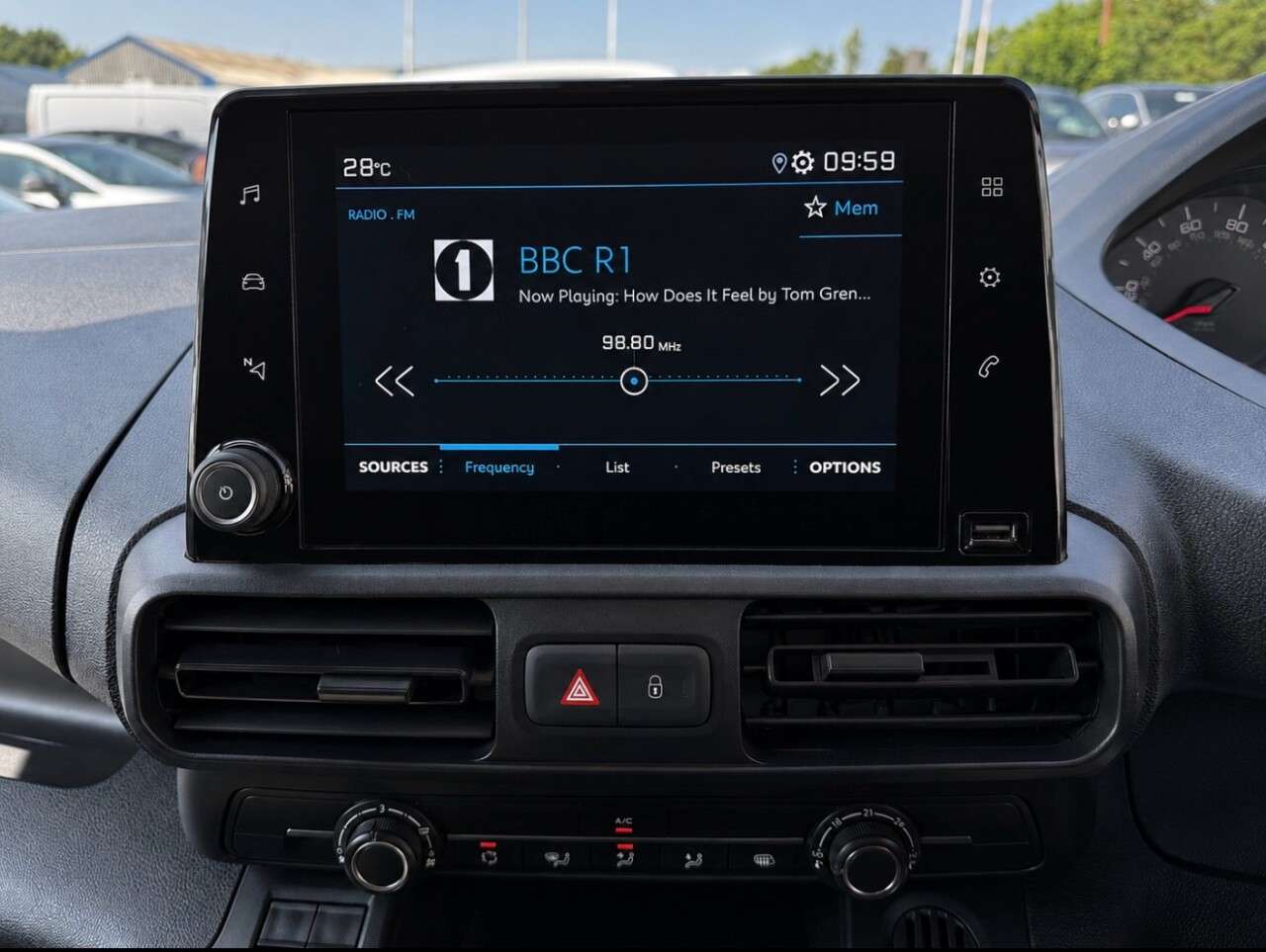 2021 PEUGEOT PARTNER 2021 PEUGEOT PARTNER