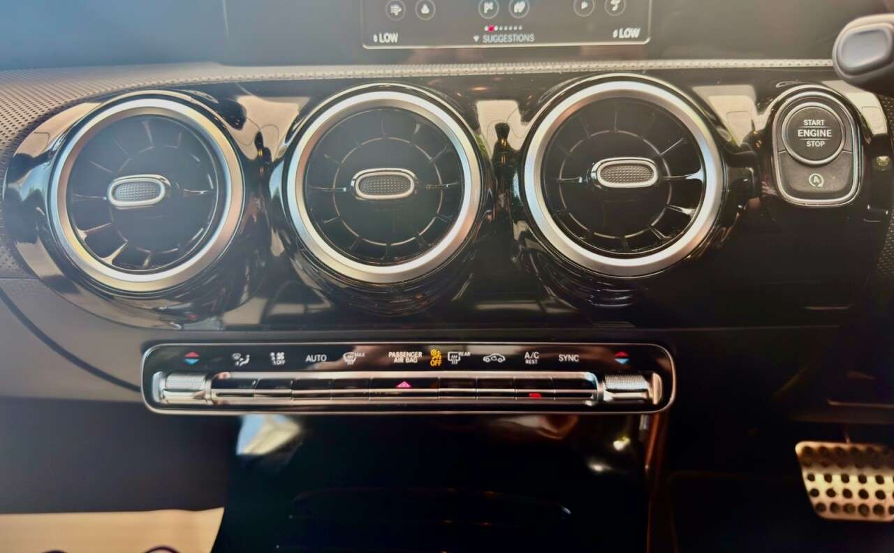 2019 MERCEDES-BENZ A CLASS 2019 MERCEDES-BENZ A CLASS