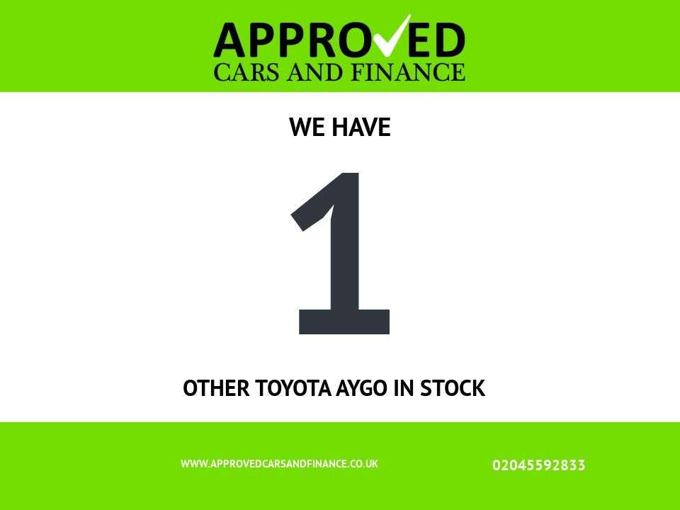 A 2019 TOYOTA AYGO Metallic blue 1.0 VVT-i x-clusiv, Full Main dealer history, Euro 6, Rear ca A 2019 TOYOTA AYGO Metallic blue 1.0 VVT-i x-clusiv, Full Main dealer history, Euro 6, Rear ca
