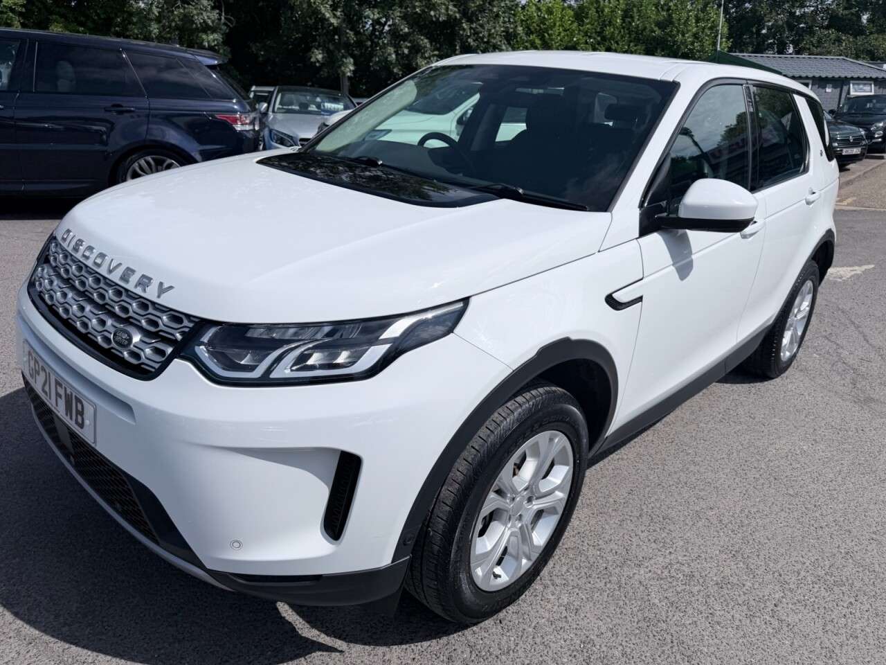 A 2021 LAND ROVER DISCOVERY SPORT White 2.0 D165 MHEV S SUV, 55,253 miles, Euro 6, Automatic 4WD, 7 Seats, Le A 2021 LAND ROVER DISCOVERY SPORT White 2.0 D165 MHEV S SUV, 55,253 miles, Euro 6, Automatic 4WD, 7 Seats, Le