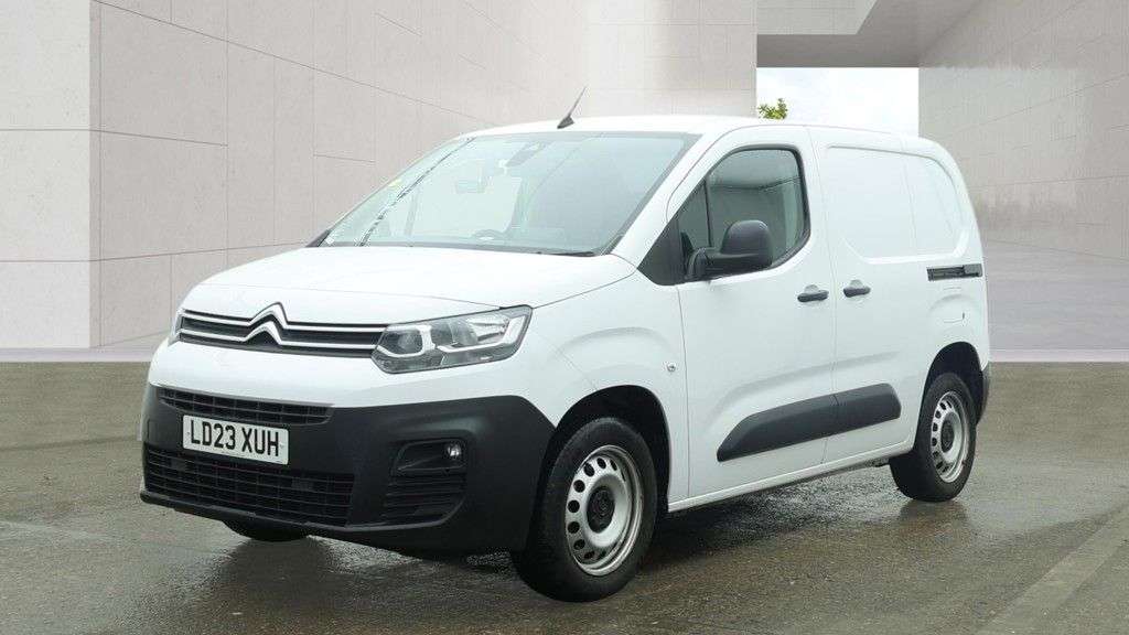 A 2023 CITROEN BERLINGO White 1.5 BlueHDi Enterprise Edition M Automatic van, 28,800 miles, Euro 6, A 2023 CITROEN BERLINGO White 1.5 BlueHDi Enterprise Edition M Automatic van, 28,800 miles, Euro 6,