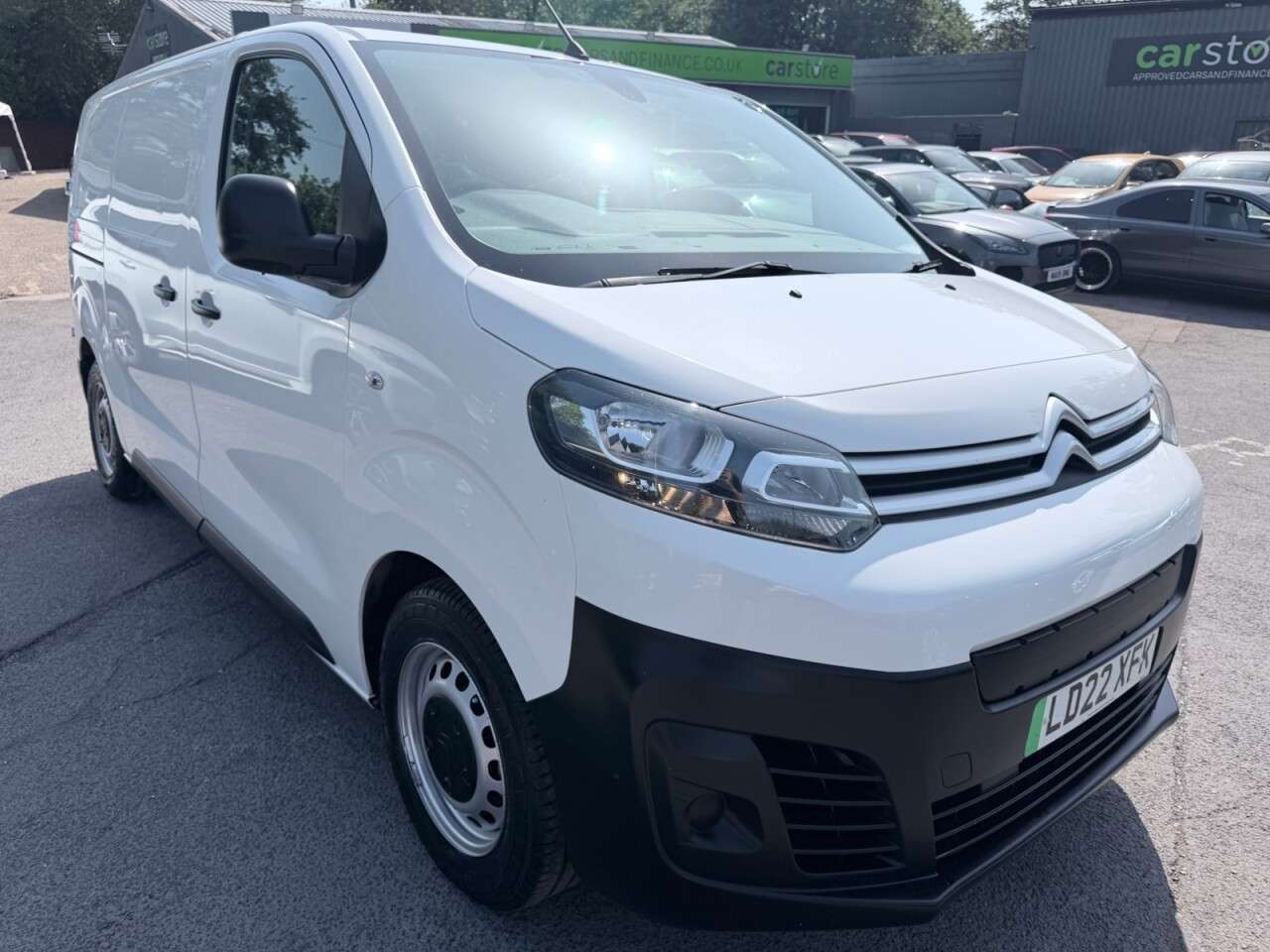 A 2022 CITROEN E-DISPATCH White E 1000 75kWh Enterprise Pro electric van, 14,350 miles, Automatic, A/ A 2022 CITROEN E-DISPATCH White E 1000 75kWh Enterprise Pro electric van, 14,350 miles, Automatic, A/