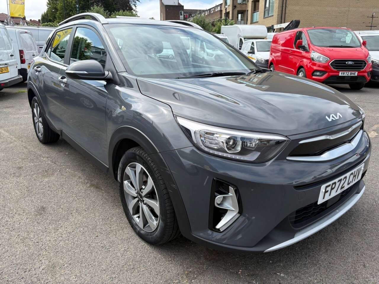 A 2022 KIA STONIC Grey 1.0 T-GDi 2 SUV, 20,434 miles, Euro 6, Automatic, 16in Alloys, 8in Tou A 2022 KIA STONIC Grey 1.0 T-GDi 2 SUV, 20,434 miles, Euro 6, Automatic, 16in Alloys, 8in Tou