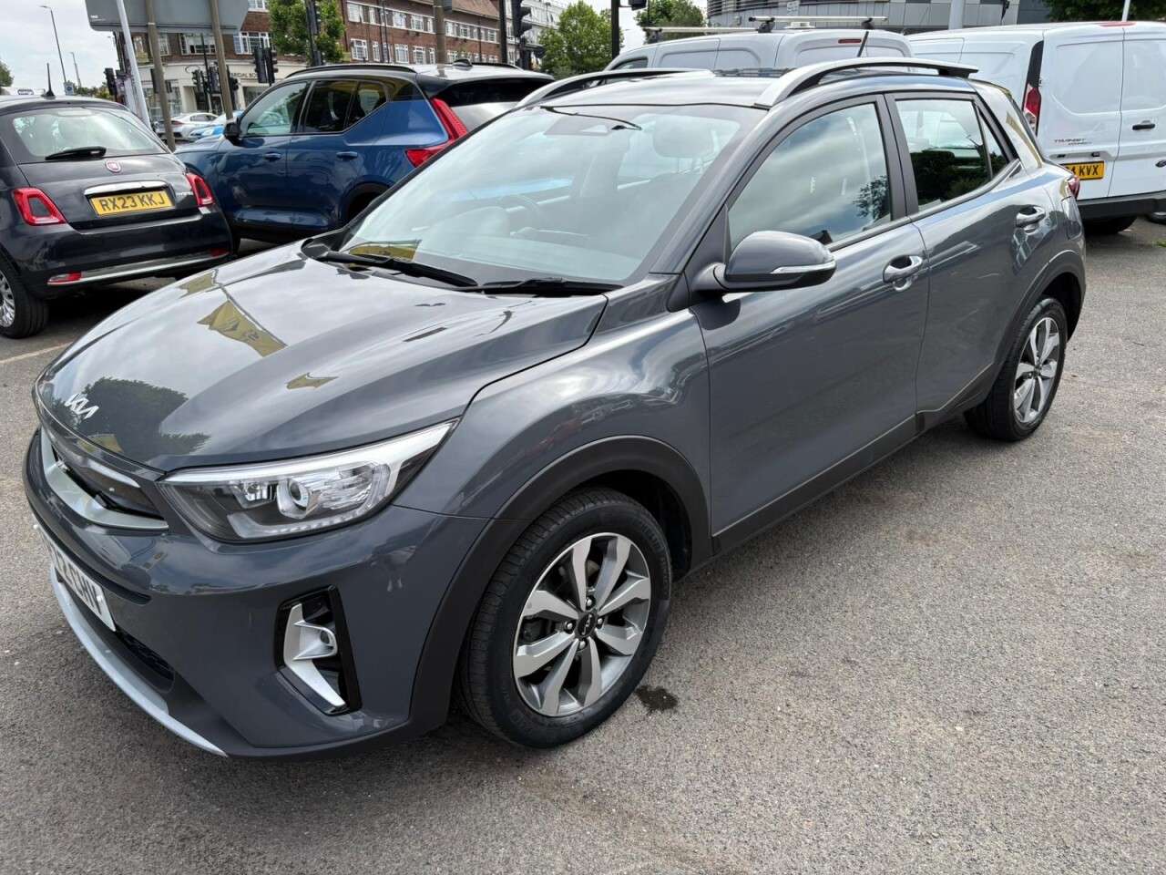 A 2022 KIA STONIC Grey 1.0 T-GDi 2 SUV, 20,434 miles, Euro 6, Automatic, 16in Alloys, 8in Tou A 2022 KIA STONIC Grey 1.0 T-GDi 2 SUV, 20,434 miles, Euro 6, Automatic, 16in Alloys, 8in Tou