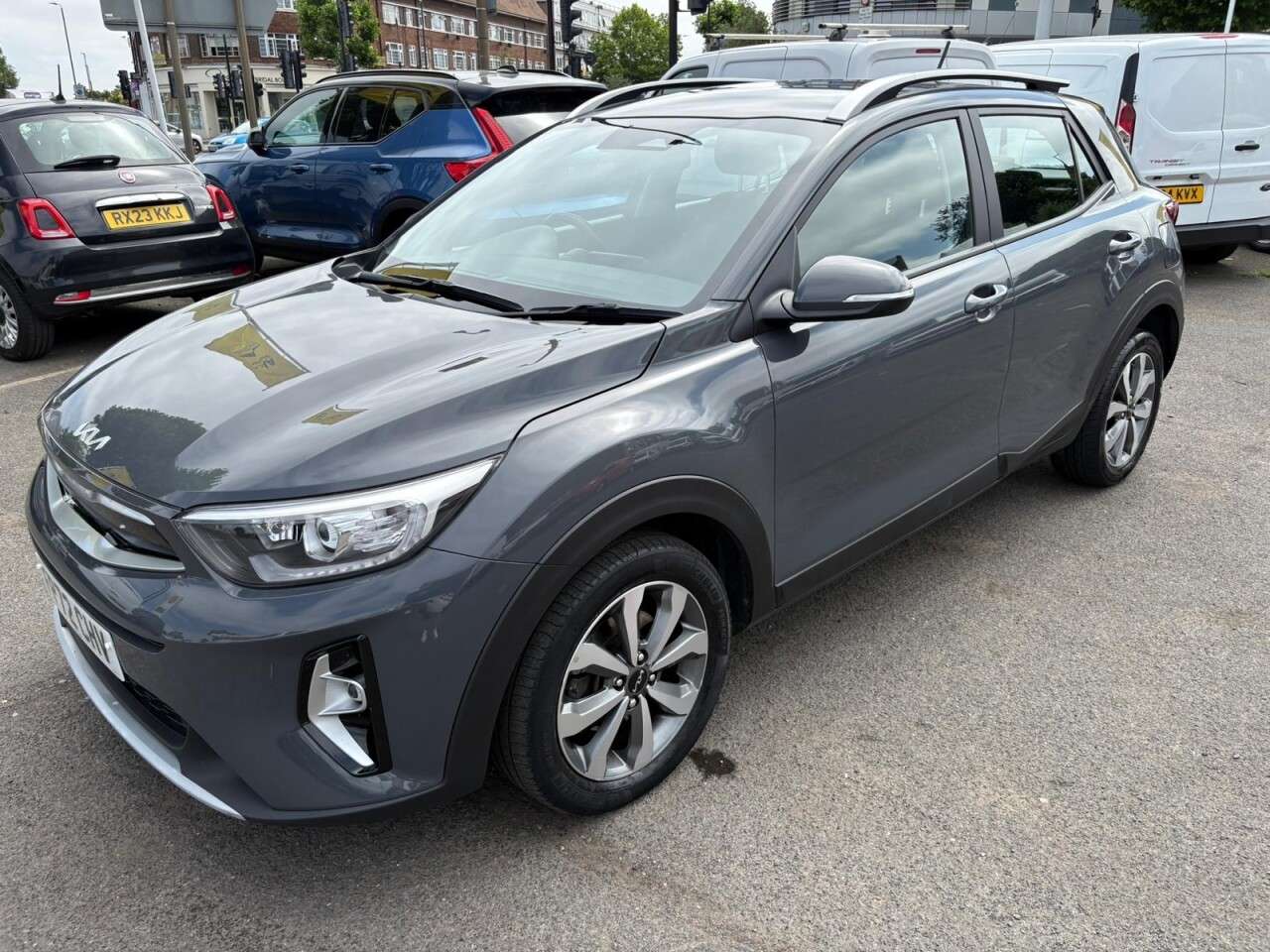 A 2022 KIA STONIC Grey 1.0 T-GDi 2 SUV, 20,434 miles, Euro 6, Automatic, 16in Alloys, 8in Tou A 2022 KIA STONIC Grey 1.0 T-GDi 2 SUV, 20,434 miles, Euro 6, Automatic, 16in Alloys, 8in Tou