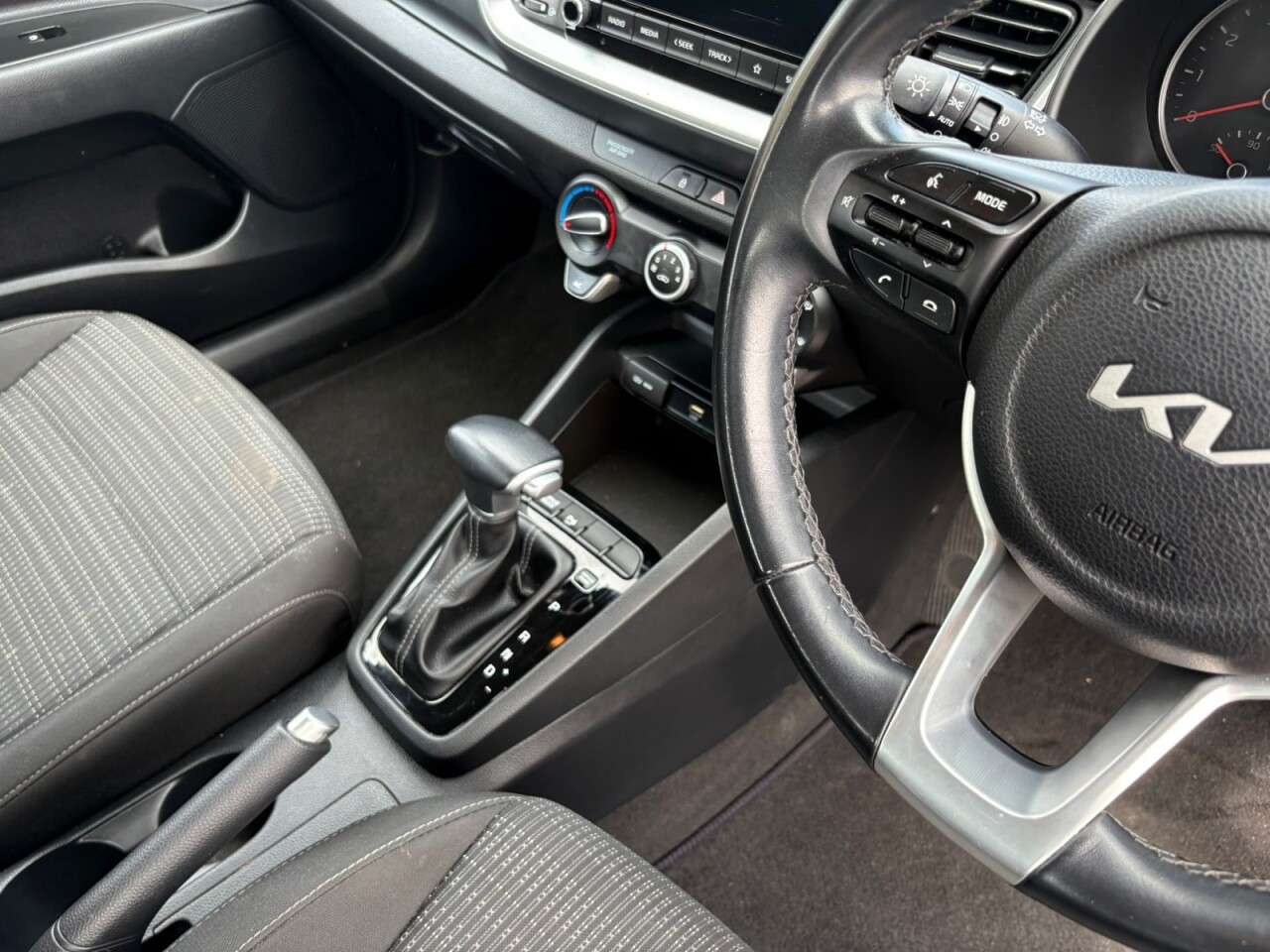 2022 KIA STONIC 2022 KIA STONIC