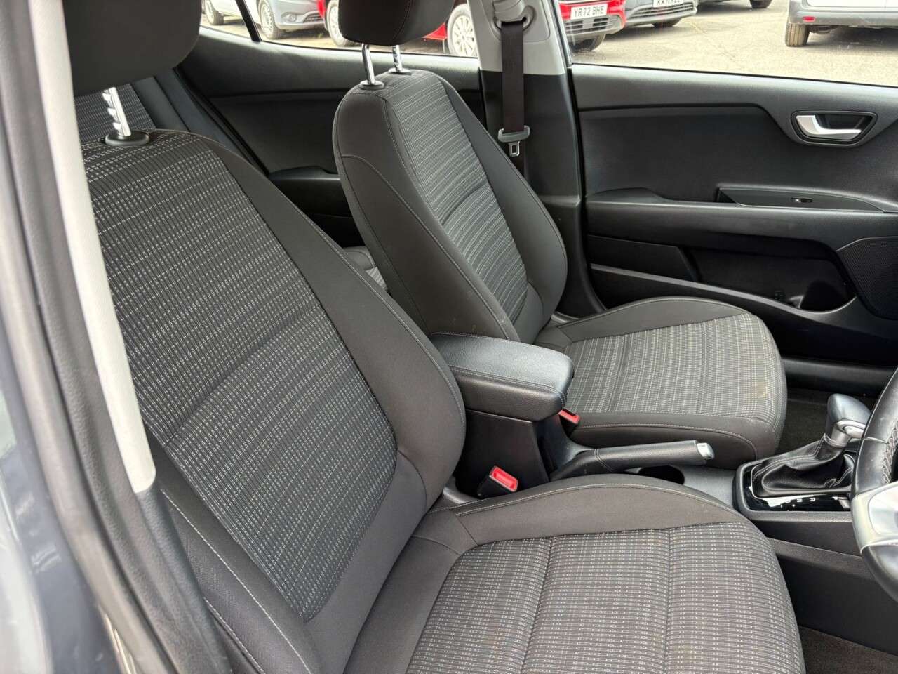 2022 KIA STONIC 2022 KIA STONIC