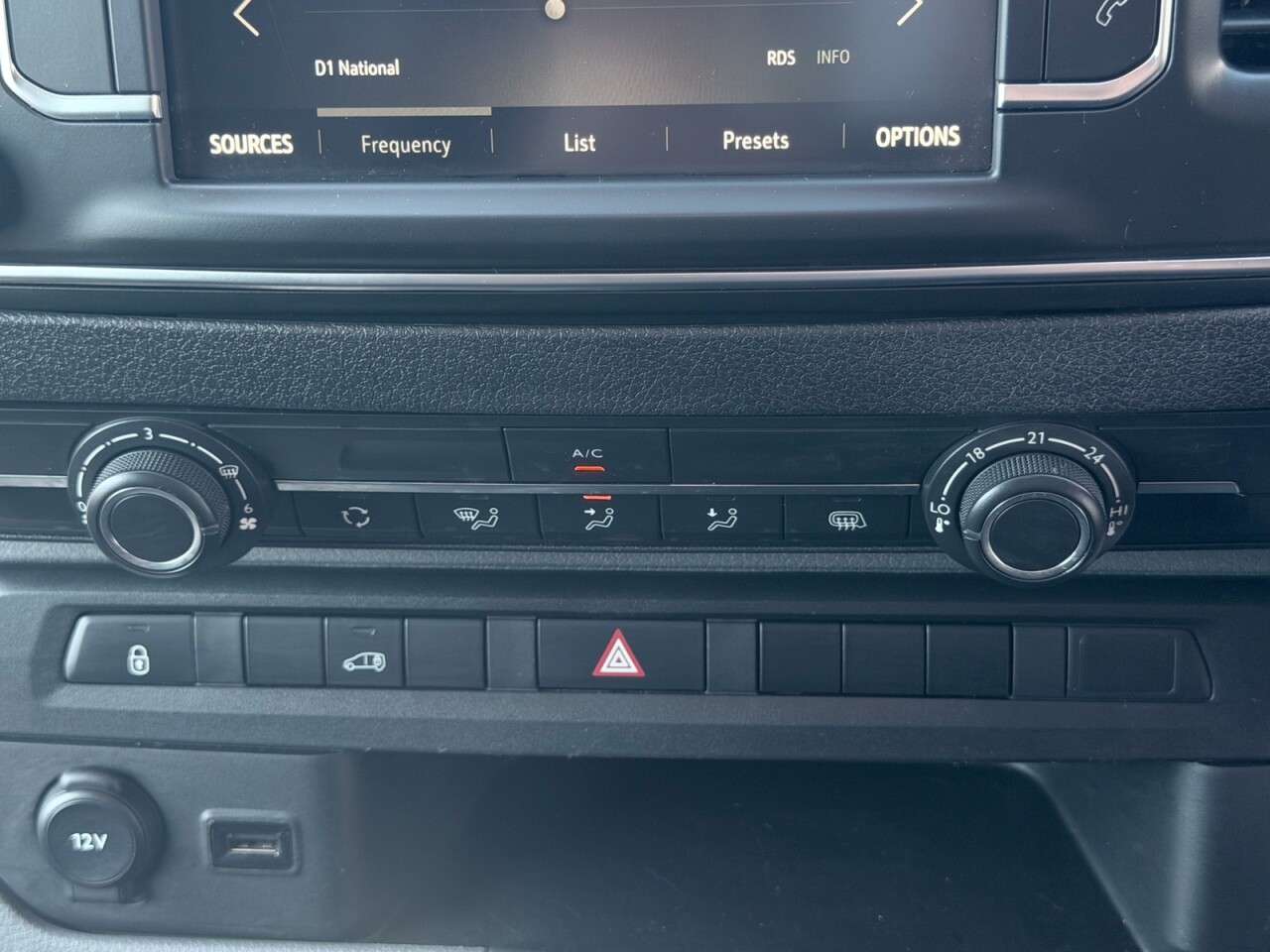 2022 VAUXHALL VIVARO 2022 VAUXHALL VIVARO