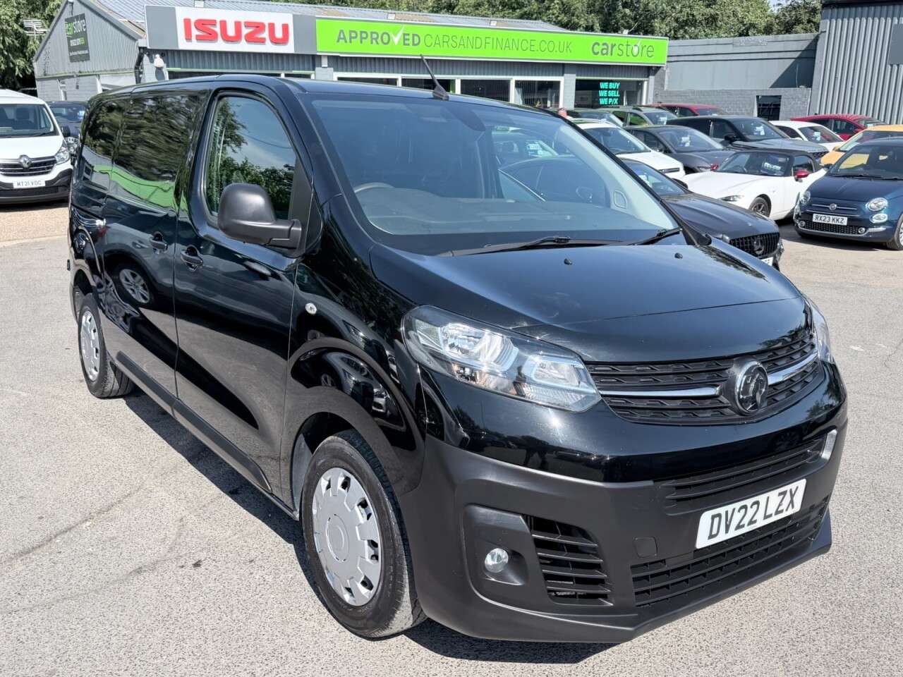 A 2022 VAUXHALL VIVARO Black 1.5 Turbo D 2900 Dynamic van, 29,000 miles, Euro 6, 6-Speed manual, C A 2022 VAUXHALL VIVARO Black 1.5 Turbo D 2900 Dynamic van, 29,000 miles, Euro 6, 6-Speed manual, C