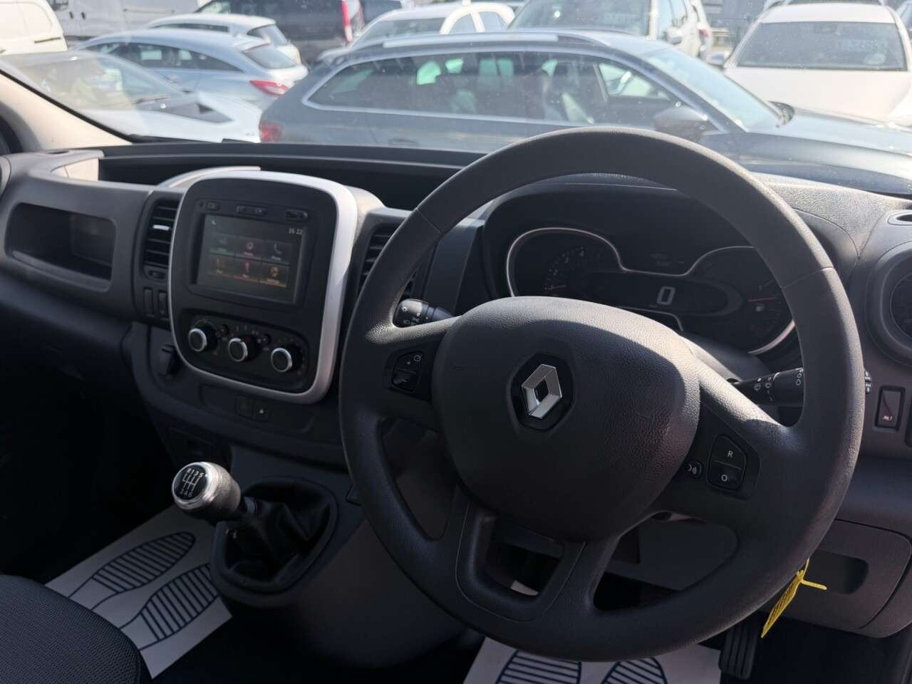 2021 RENAULT TRAFIC 2021 RENAULT TRAFIC