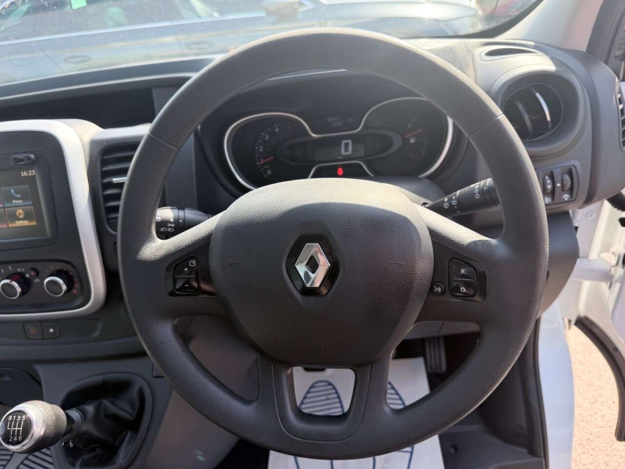 2021 RENAULT TRAFIC 2021 RENAULT TRAFIC