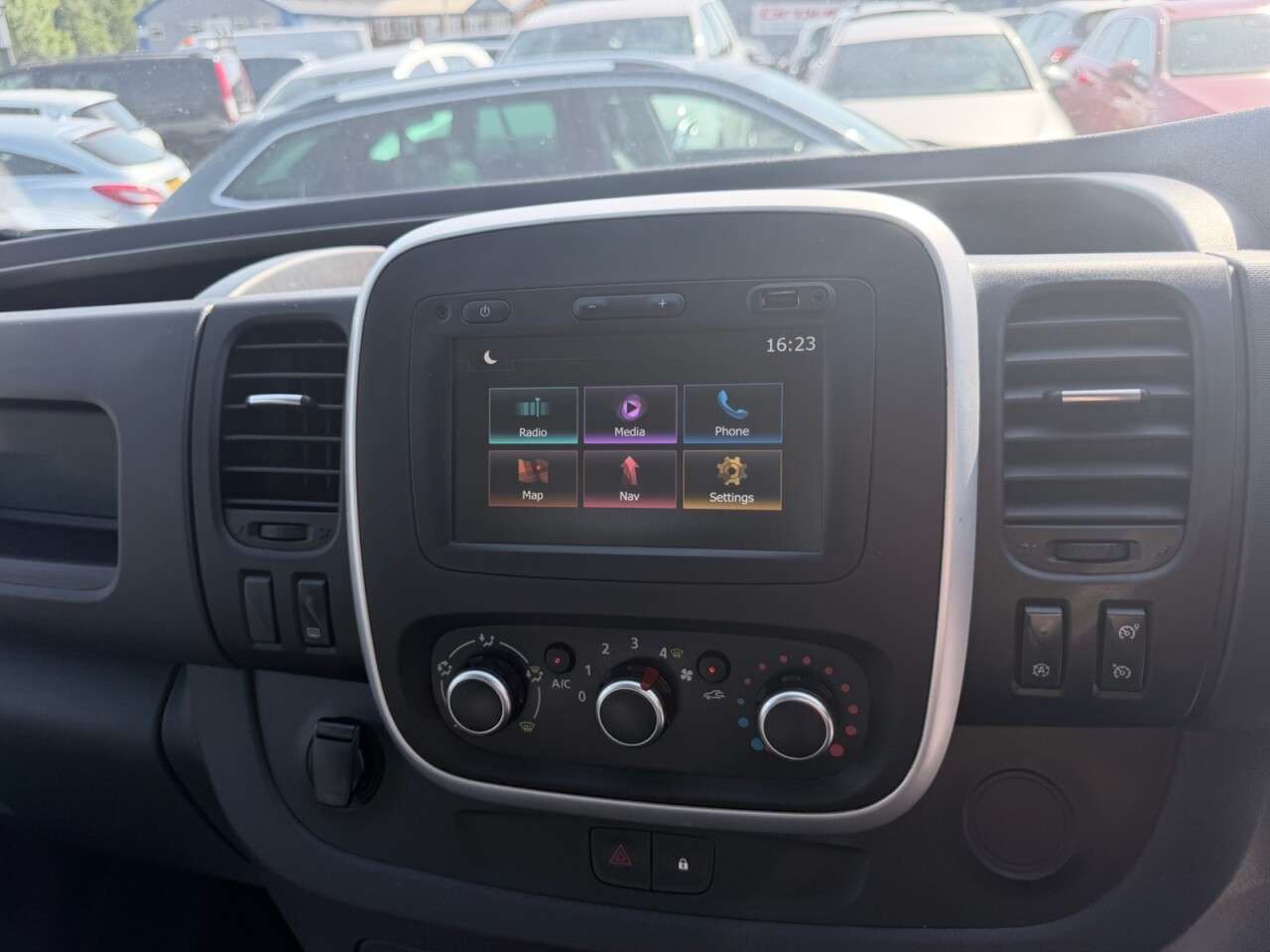 2021 RENAULT TRAFIC 2021 RENAULT TRAFIC