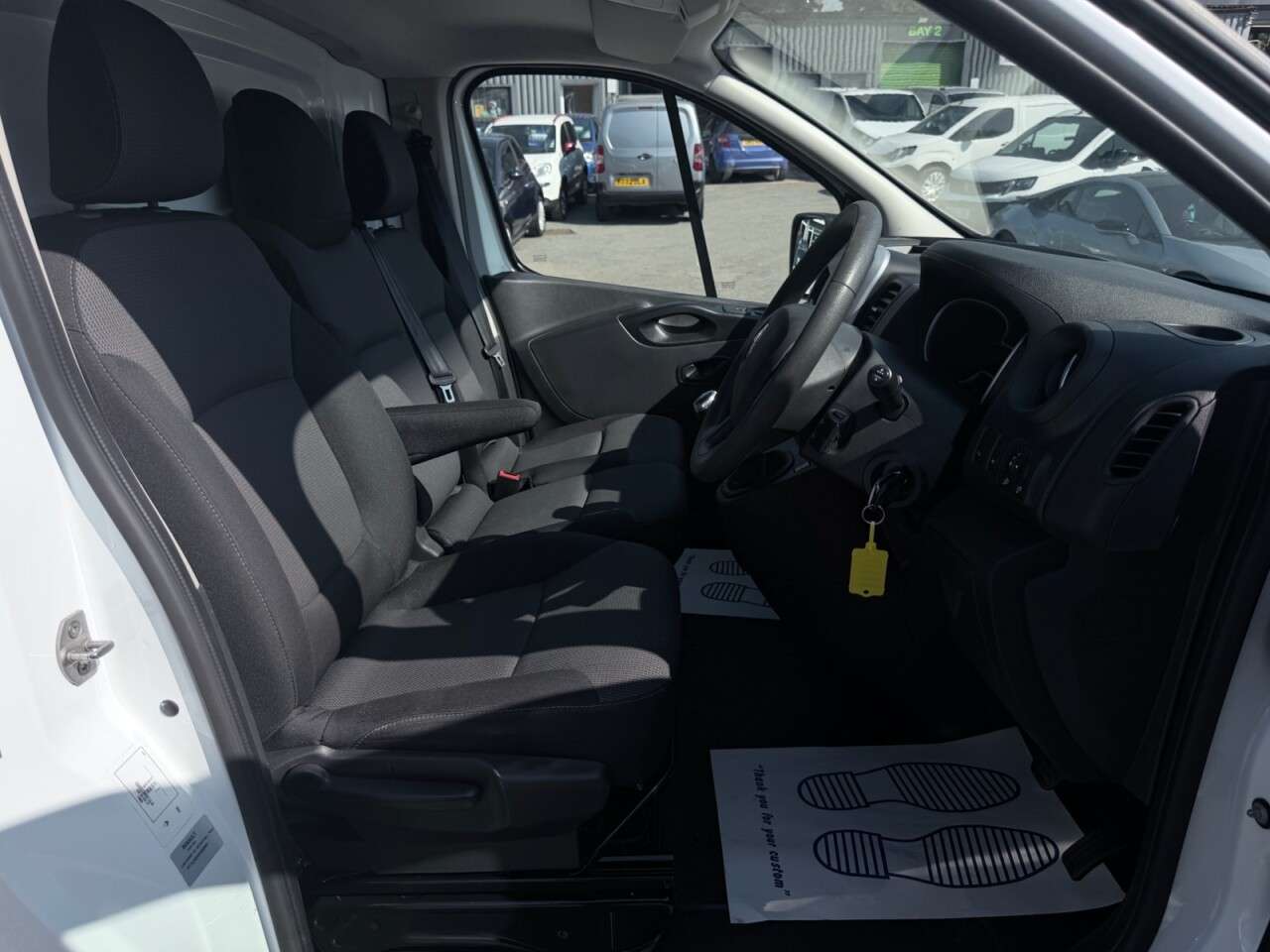 2021 RENAULT TRAFIC 2021 RENAULT TRAFIC