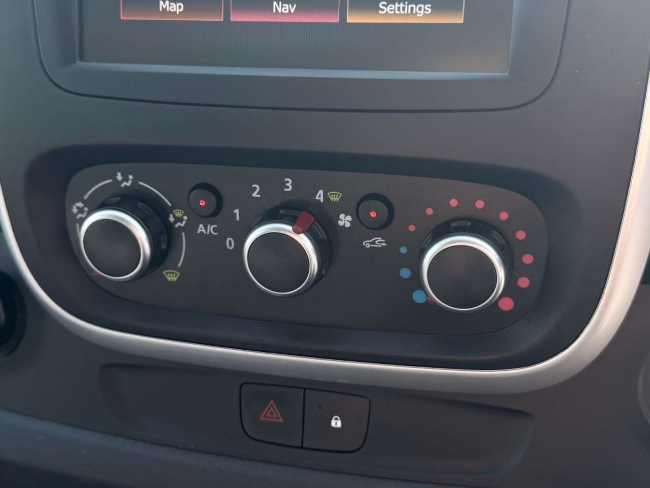 2021 RENAULT TRAFIC 2021 RENAULT TRAFIC