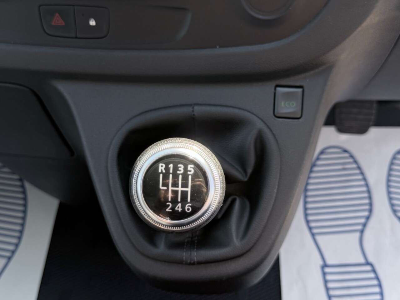 2021 RENAULT TRAFIC 2021 RENAULT TRAFIC