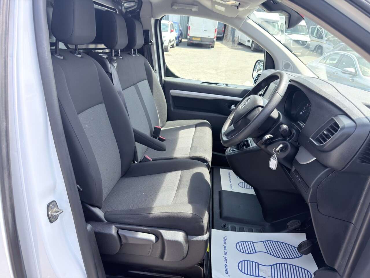 2022 VAUXHALL VIVARO 2022 VAUXHALL VIVARO