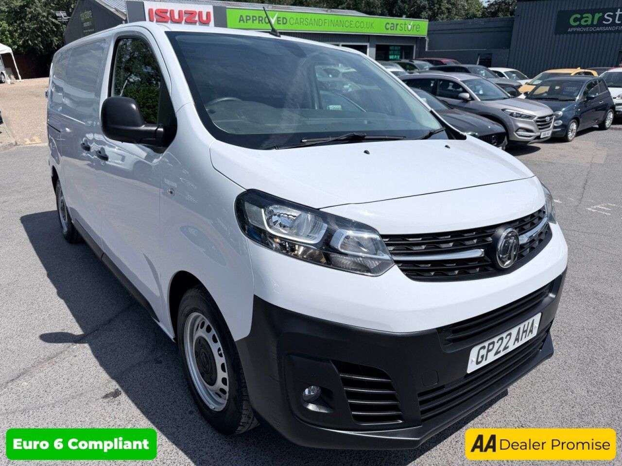 A 2022 VAUXHALL VIVARO White 1.5 Turbo D 2900 Dynamic van, 24,000 miles, Euro 6, 6-speed manual, C A 2022 VAUXHALL VIVARO White 1.5 Turbo D 2900 Dynamic van, 24,000 miles, Euro 6, 6-speed manual, C