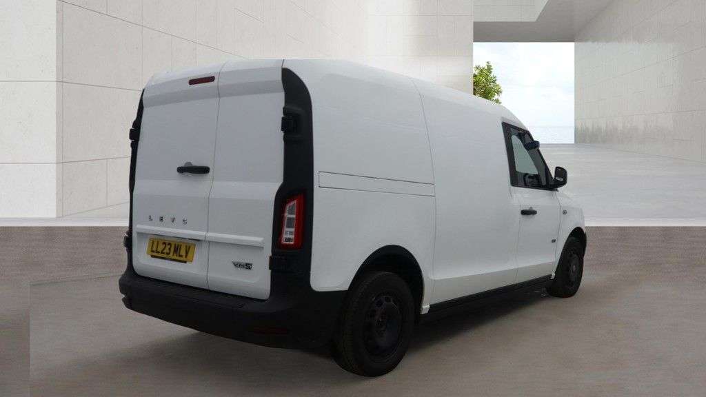 2023 LEVC VN5 2023 LEVC VN5