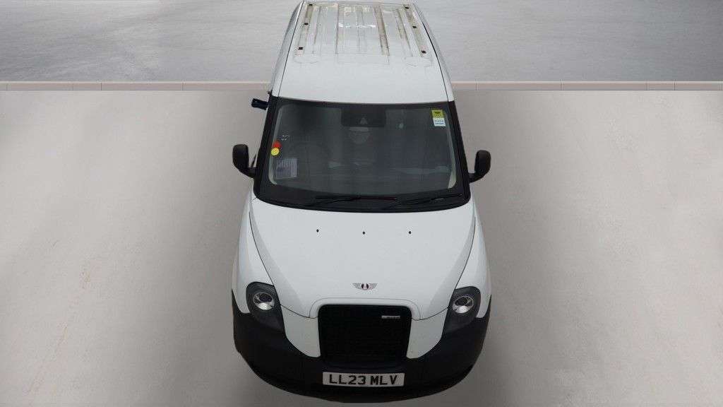 2023 LEVC VN5 2023 LEVC VN5