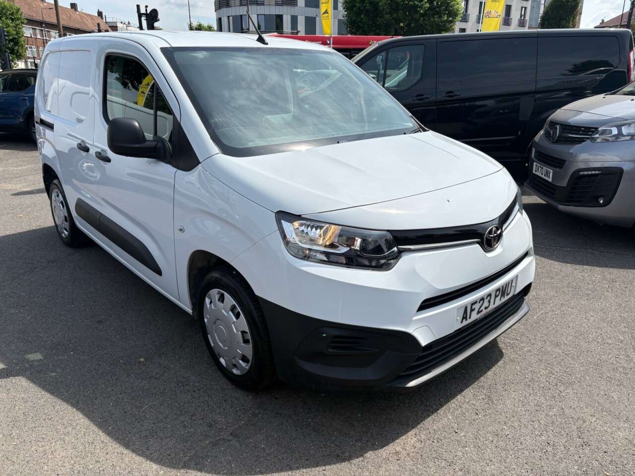 A 2023 TOYOTA PROACE CITY White 1.5 BlueHDi Active van, 39,200 miles, Euro 6, 6-Speed manual, Air Con A 2023 TOYOTA PROACE CITY White 1.5 BlueHDi Active van, 39,200 miles, Euro 6, 6-Speed manual, Air Con