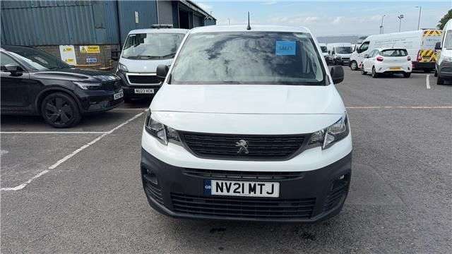 A 2021 PEUGEOT PARTNER White 1.5 BlueHDi Professional van, 18,000 miles, Euro 6, 5-Speed manual, 8 A 2021 PEUGEOT PARTNER White 1.5 BlueHDi Professional van, 18,000 miles, Euro 6, 5-Speed manual, 8