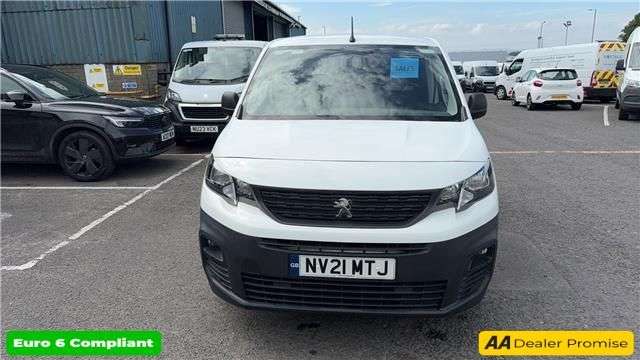 A 2021 PEUGEOT PARTNER White 1.5 BlueHDi Professional van, 18,000 miles, Euro 6, 5-Speed manual, 8 A 2021 PEUGEOT PARTNER White 1.5 BlueHDi Professional van, 18,000 miles, Euro 6, 5-Speed manual, 8