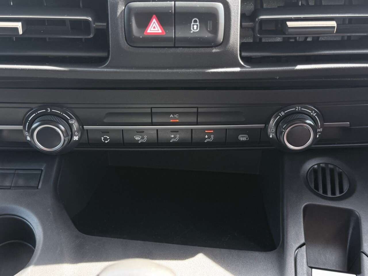 2021 PEUGEOT PARTNER 2021 PEUGEOT PARTNER