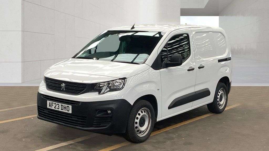 A 2023 PEUGEOT PARTNER White 1.5 BlueHDi Professional Premium+ van, 64,000 miles, Euro 6, 6-Speed A 2023 PEUGEOT PARTNER White 1.5 BlueHDi Professional Premium+ van, 64,000 miles, Euro 6, 6-Speed
