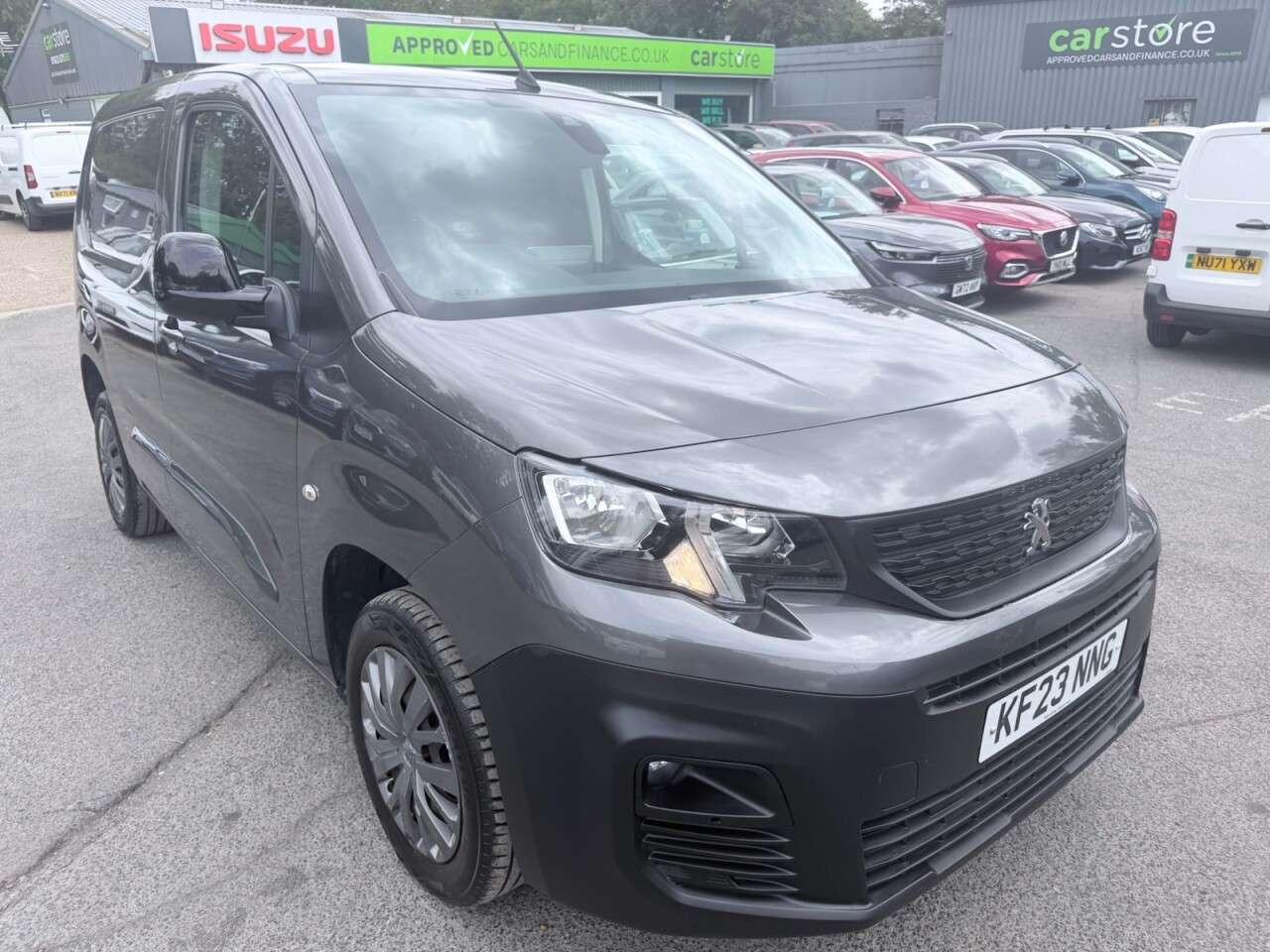 A 2023 PEUGEOT PARTNER Grey 1.5 BlueHDi Asphalt Premium+ van, 52,300 miles, Euro 6, 8in Touchscree A 2023 PEUGEOT PARTNER Grey 1.5 BlueHDi Asphalt Premium+ van, 52,300 miles, Euro 6, 8in Touchscree