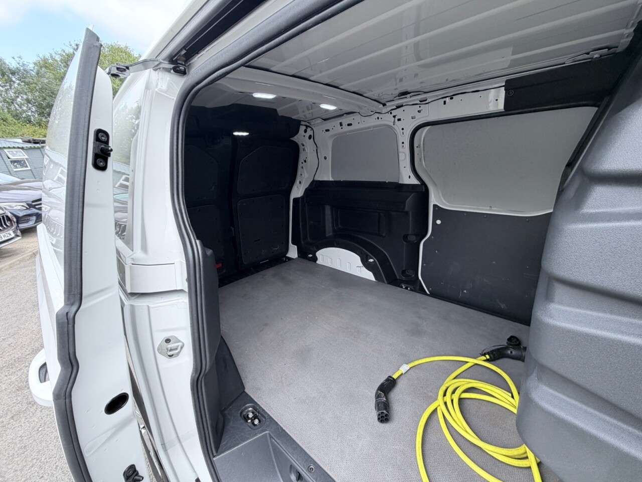 2023 VOLKSWAGEN ID. BUZZ CARGO 2023 VOLKSWAGEN ID. BUZZ CARGO