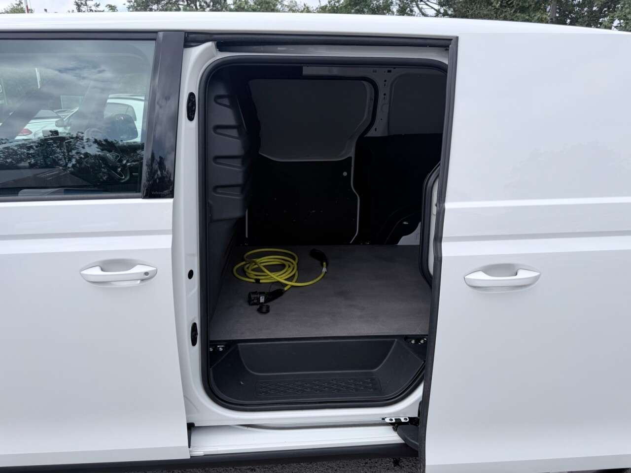 2023 VOLKSWAGEN ID. BUZZ CARGO 2023 VOLKSWAGEN ID. BUZZ CARGO