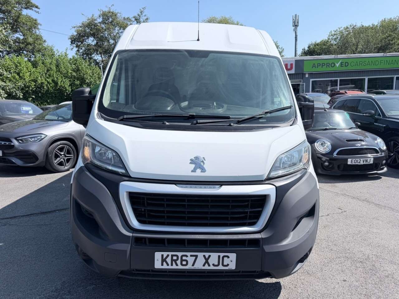 A 2018 PEUGEOT BOXER White 2.0 BlueHDi 335 Professional L2 H2 van, 89,808 miles, Euro 6, 6-Speed A 2018 PEUGEOT BOXER White 2.0 BlueHDi 335 Professional L2 H2 van, 89,808 miles, Euro 6, 6-Speed