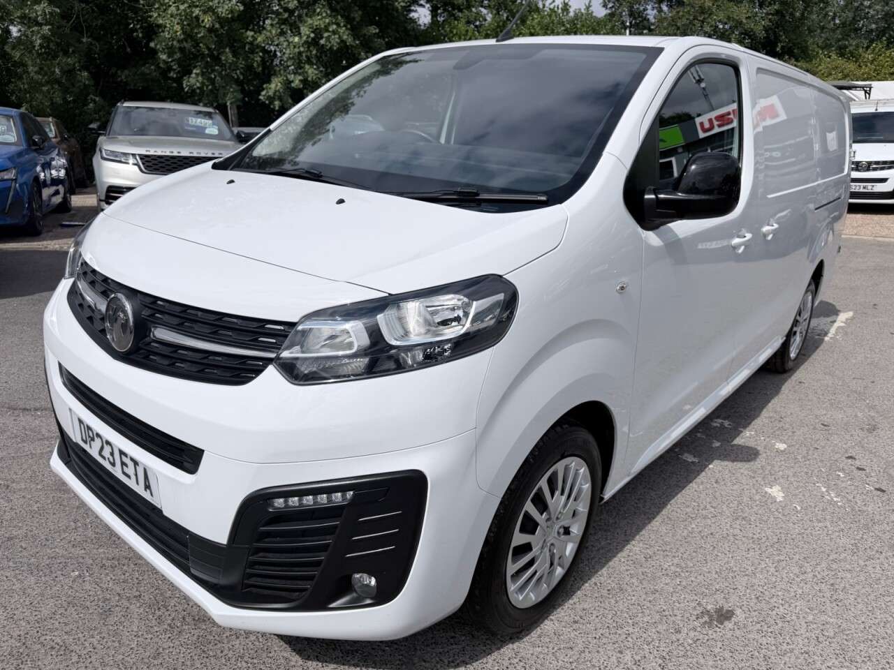 A 2023 VAUXHALL VIVARO White 1.5 Turbo D 2900 Pro L2 van, 59,300 miles, Euro 6, 6-Speed manual, Sa A 2023 VAUXHALL VIVARO White 1.5 Turbo D 2900 Pro L2 van, 59,300 miles, Euro 6, 6-Speed manual, Sa