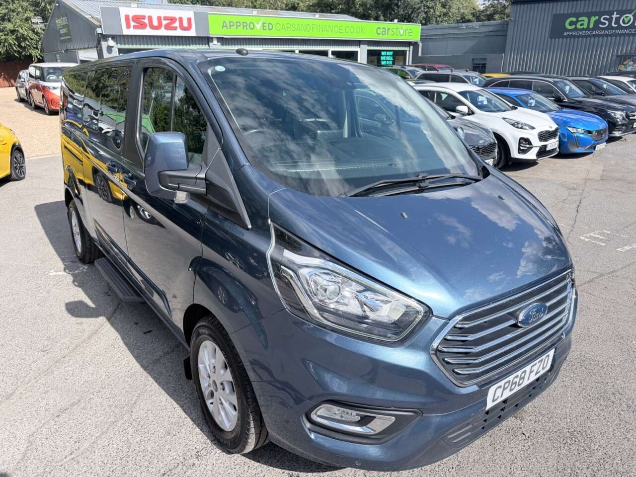 A 2018 FORD TOURNEO CUSTOM Blue 2.0 320 EcoBlue Titanium 8-seat minibus, 96,720 miles, Euro 6, Automat A 2018 FORD TOURNEO CUSTOM Blue 2.0 320 EcoBlue Titanium 8-seat minibus, 96,720 miles, Euro 6, Automat