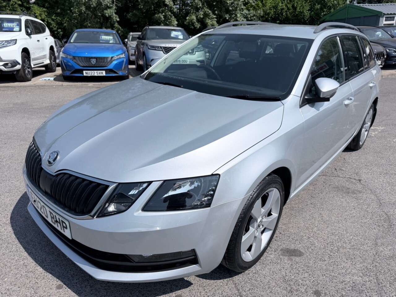 A 2020 SKODA OCTAVIA Silver 1.5 TSI ACT SE Drive estate, 25,300 miles, Euro 6, DSG Automatic, Ca A 2020 SKODA OCTAVIA Silver 1.5 TSI ACT SE Drive estate, 25,300 miles, Euro 6, DSG Automatic, Ca