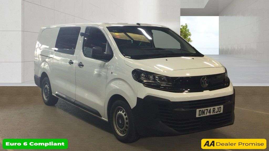 A 2024 VAUXHALL VIVARO White 2.0 Turbo D Prime XL Crew Van, 27,100 miles, 6 seats, Euro 6, 6-speed A 2024 VAUXHALL VIVARO White 2.0 Turbo D Prime XL Crew Van, 27,100 miles, 6 seats, Euro 6, 6-speed