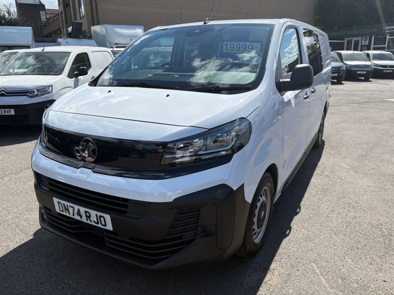 A 2024 VAUXHALL VIVARO White 2.0 Turbo D Prime XL Crew Van, 27,100 miles, 6 seats, Euro 6, 6-speed A 2024 VAUXHALL VIVARO White 2.0 Turbo D Prime XL Crew Van, 27,100 miles, 6 seats, Euro 6, 6-speed