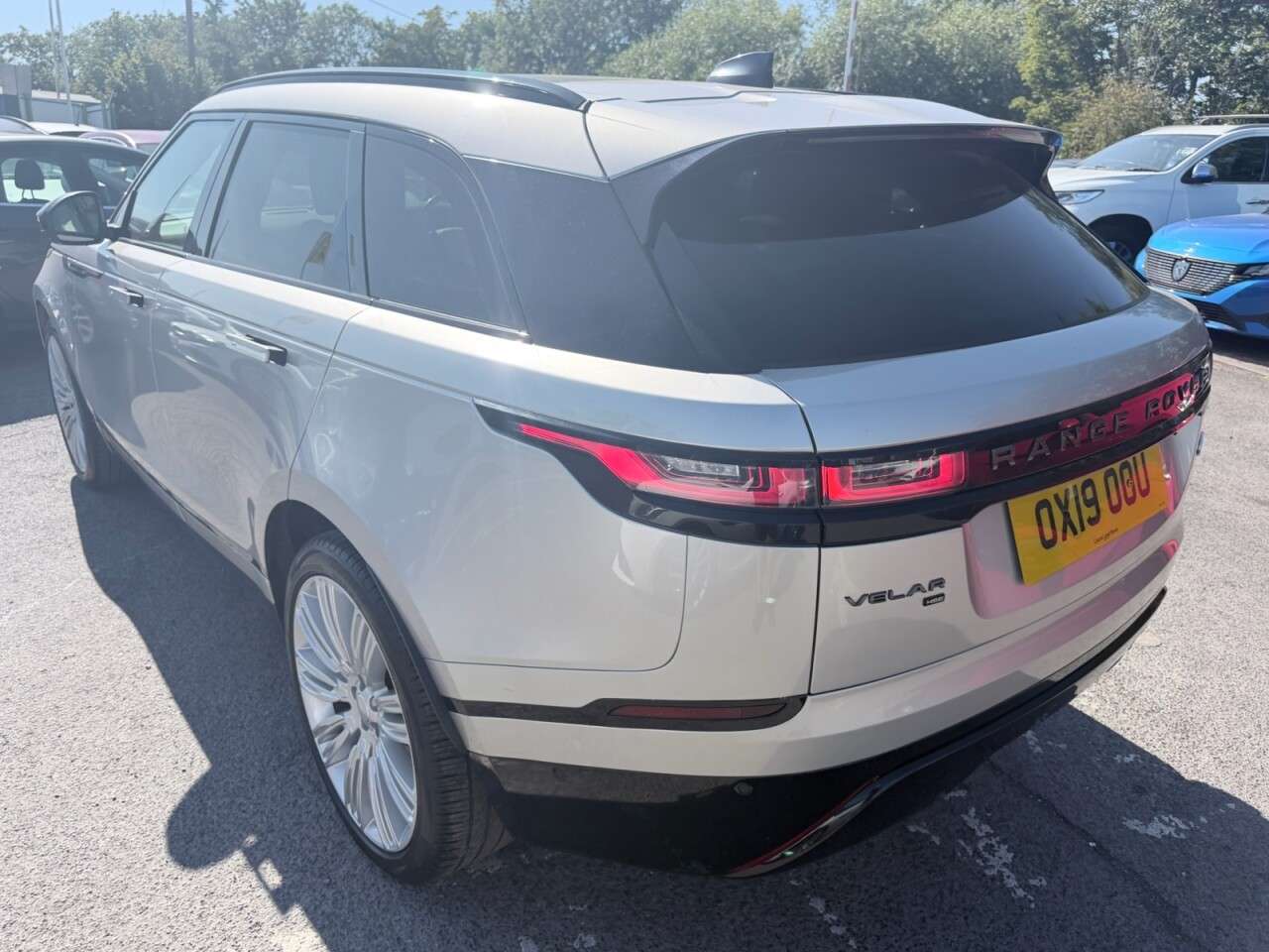 2019 LAND ROVER RANGE ROVER VELAR 2019 LAND ROVER RANGE ROVER VELAR