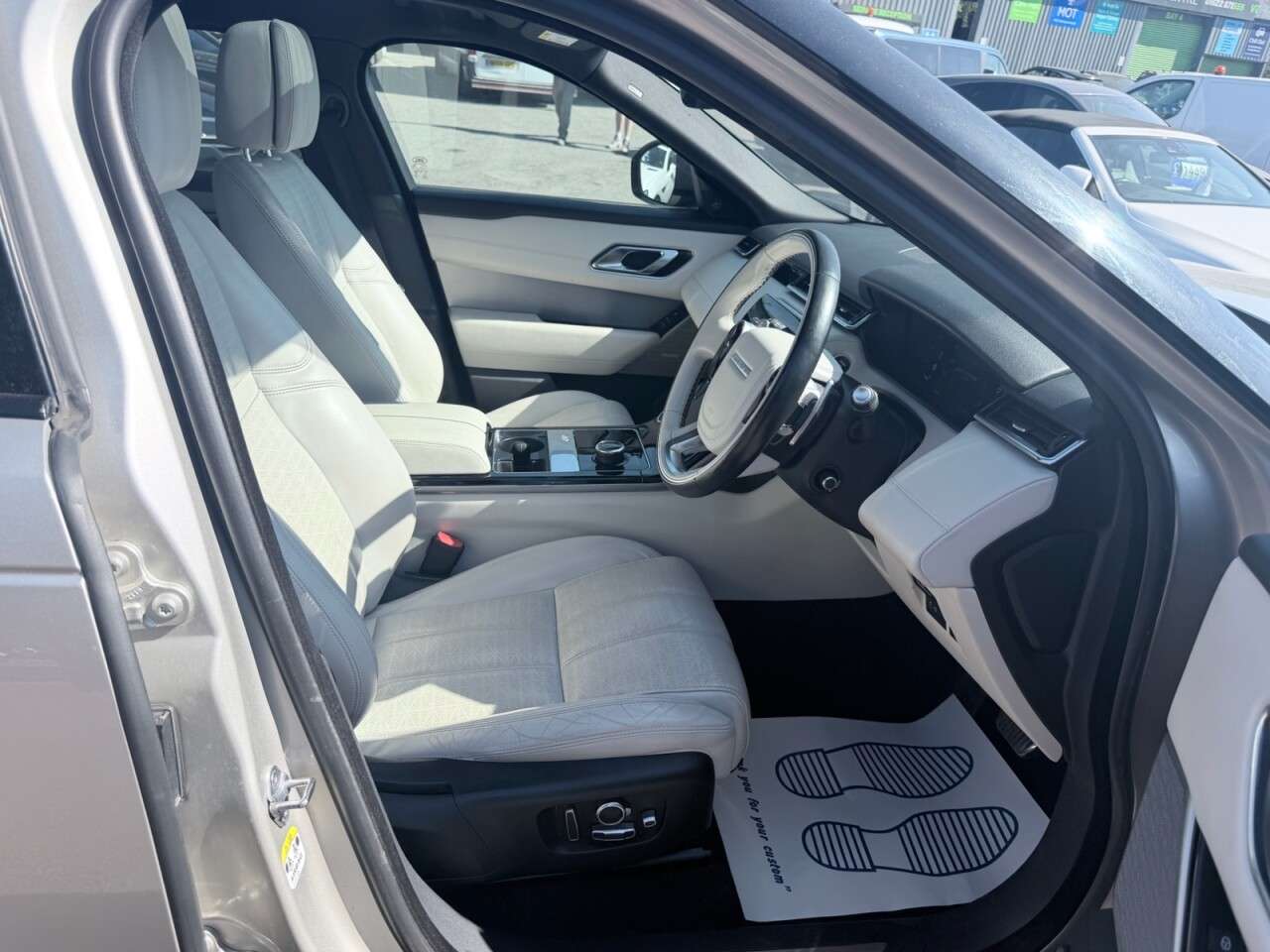 2019 LAND ROVER RANGE ROVER VELAR 2019 LAND ROVER RANGE ROVER VELAR