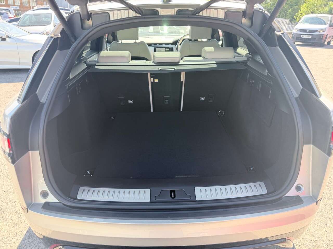 2019 LAND ROVER RANGE ROVER VELAR 2019 LAND ROVER RANGE ROVER VELAR