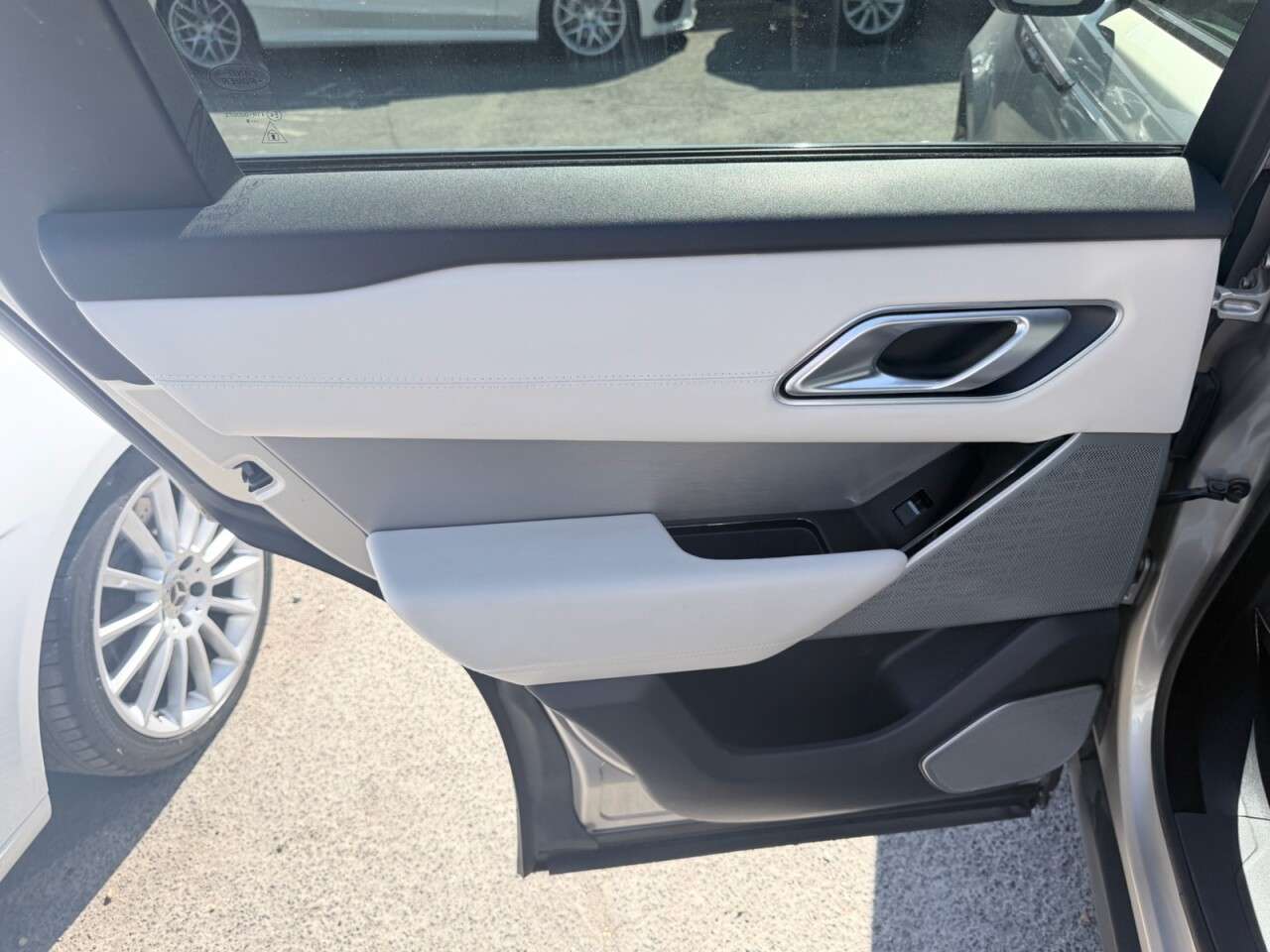 2019 LAND ROVER RANGE ROVER VELAR 2019 LAND ROVER RANGE ROVER VELAR